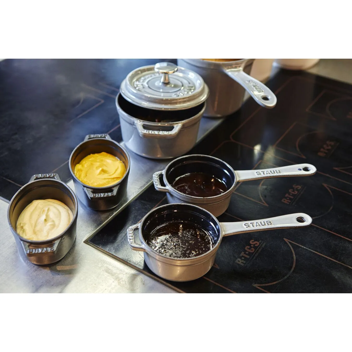 Staub Kasserolle 10 Cm, Støbejern 4 Staub Kasserolle 10 Cm, Støbejern - Billede 4