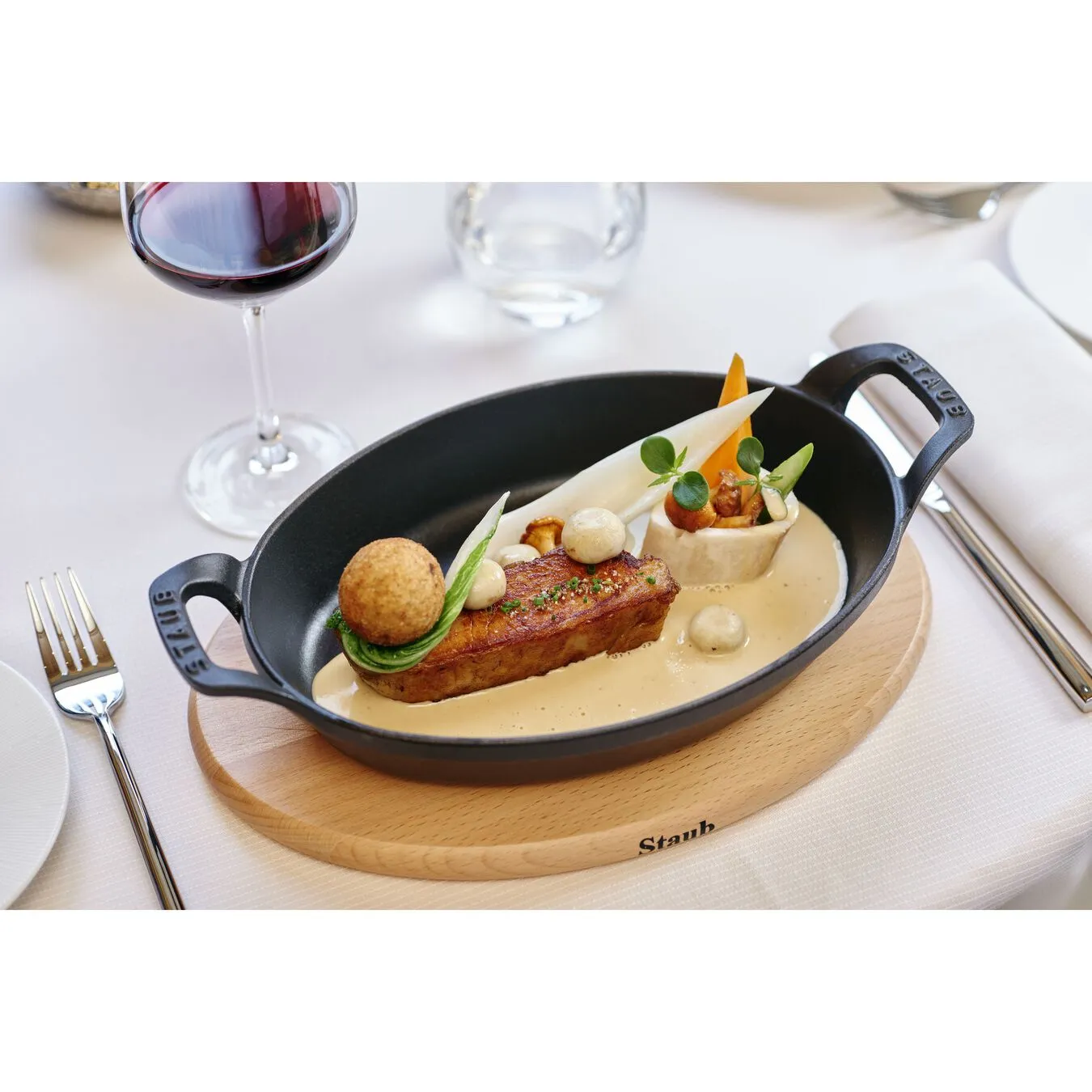 Staub Ovnfad 24 Cm, Støbejern 2 Staub Ovnfad 24 Cm, Støbejern - Billede 2