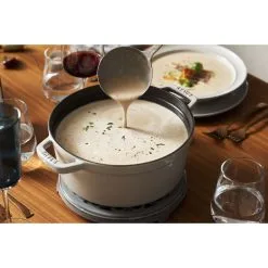 Staub Cocotte 28 Cm, Rund, White Truffle, Støbejern -Køkkenudstyr Butik 000019589