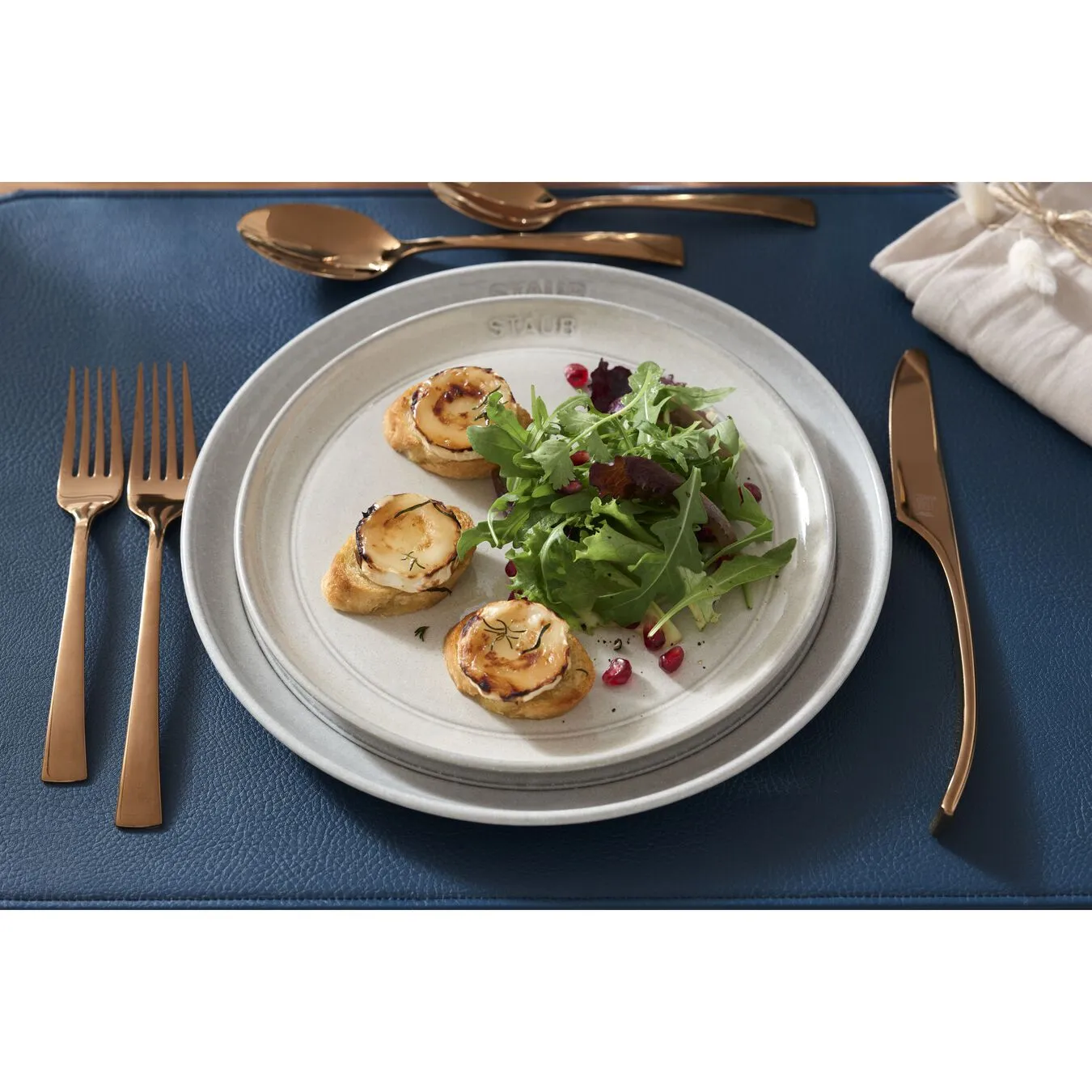 Staub Tallerken Flad 26 Cm, Keramisk, White Truffle 4 Staub Tallerken Flad 26 Cm, Keramisk, White Truffle - Billede 4