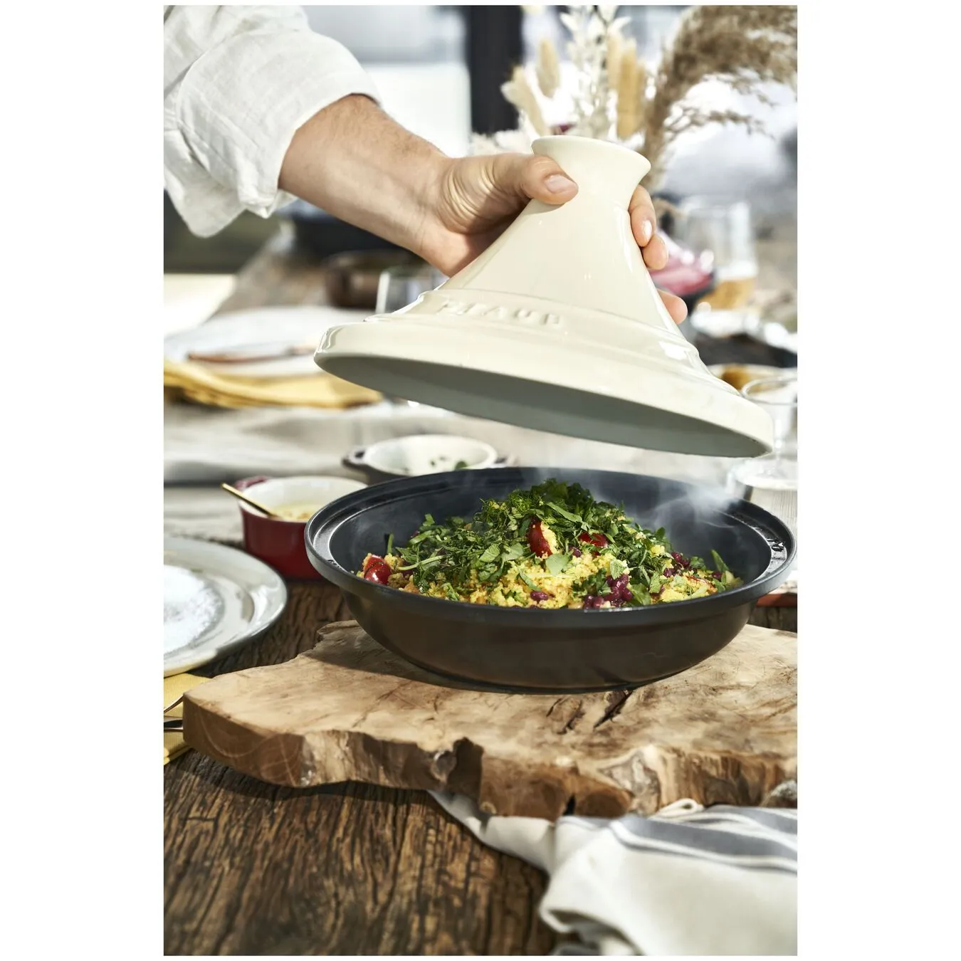 Staub Tajine 28 Cm, Støbejern, Fløde 2 Staub Tajine 28 Cm, Støbejern, Fløde - Billede 2