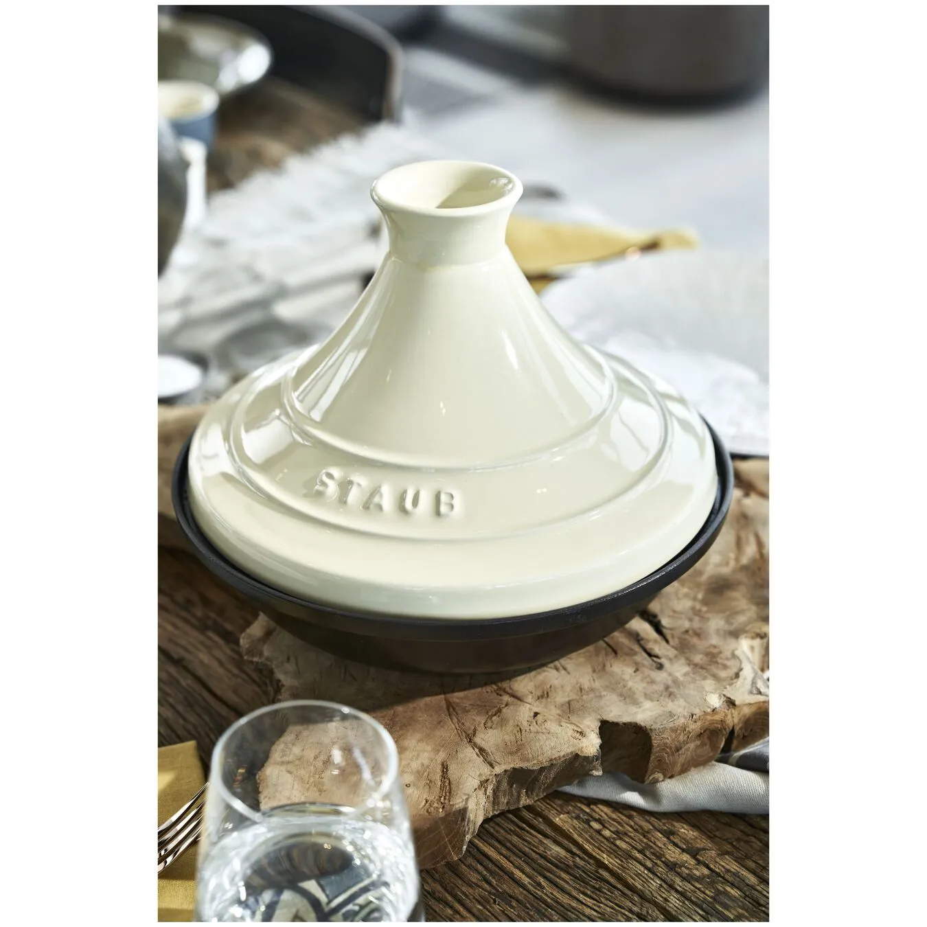 Staub Tajine 28 Cm, Støbejern, Fløde 3 Staub Tajine 28 Cm, Støbejern, Fløde - Billede 3