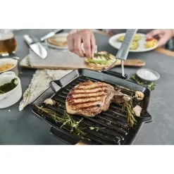 Staub Grillpande Med Hældetud 24 X 24 Cm, Støbejern, Sort 5 Staub Grillpande Med Hældetud 24 X 24 Cm, Støbejern, Sort -Køkkenudstyr Butik 424418857