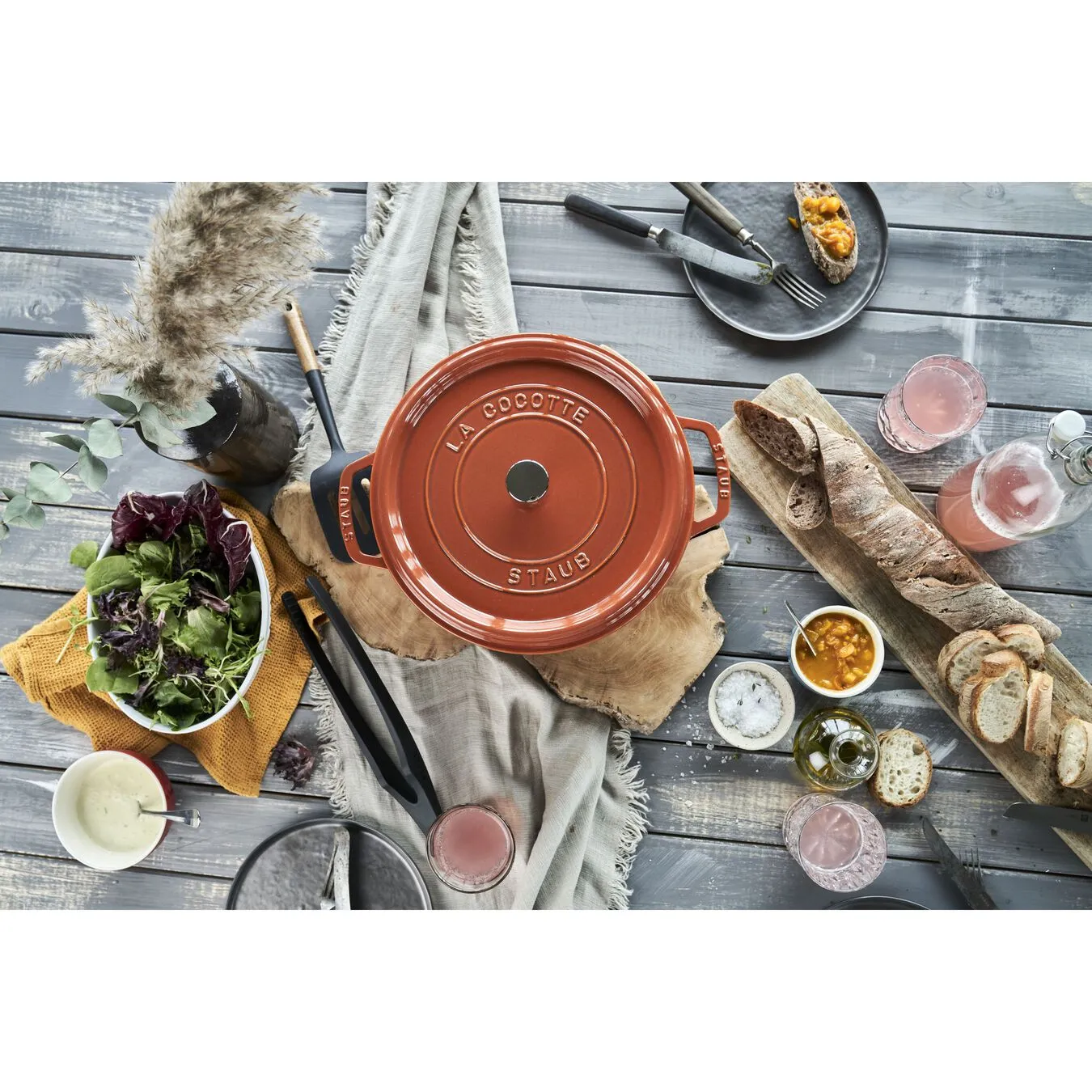 Staub Cocotte 28 Cm, Rund, Kanel, Støbejern 6 Staub Cocotte 28 Cm, Rund, Kanel, Støbejern - Billede 6