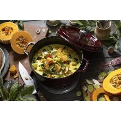 Staub Cocotte 26 Cm, Rund, Grenadine, Støbejern 10 Staub Cocotte 26 Cm, Rund, Grenadine, Støbejern -Køkkenudstyr Butik 424422049