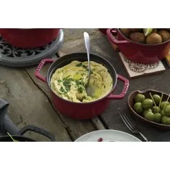Staub Cocotte 20 Cm, Rund, Kirsebærrød, Støbejern 6 Staub Cocotte 20 Cm, Rund, Kirsebærrød, Støbejern -Køkkenudstyr Butik 750036231